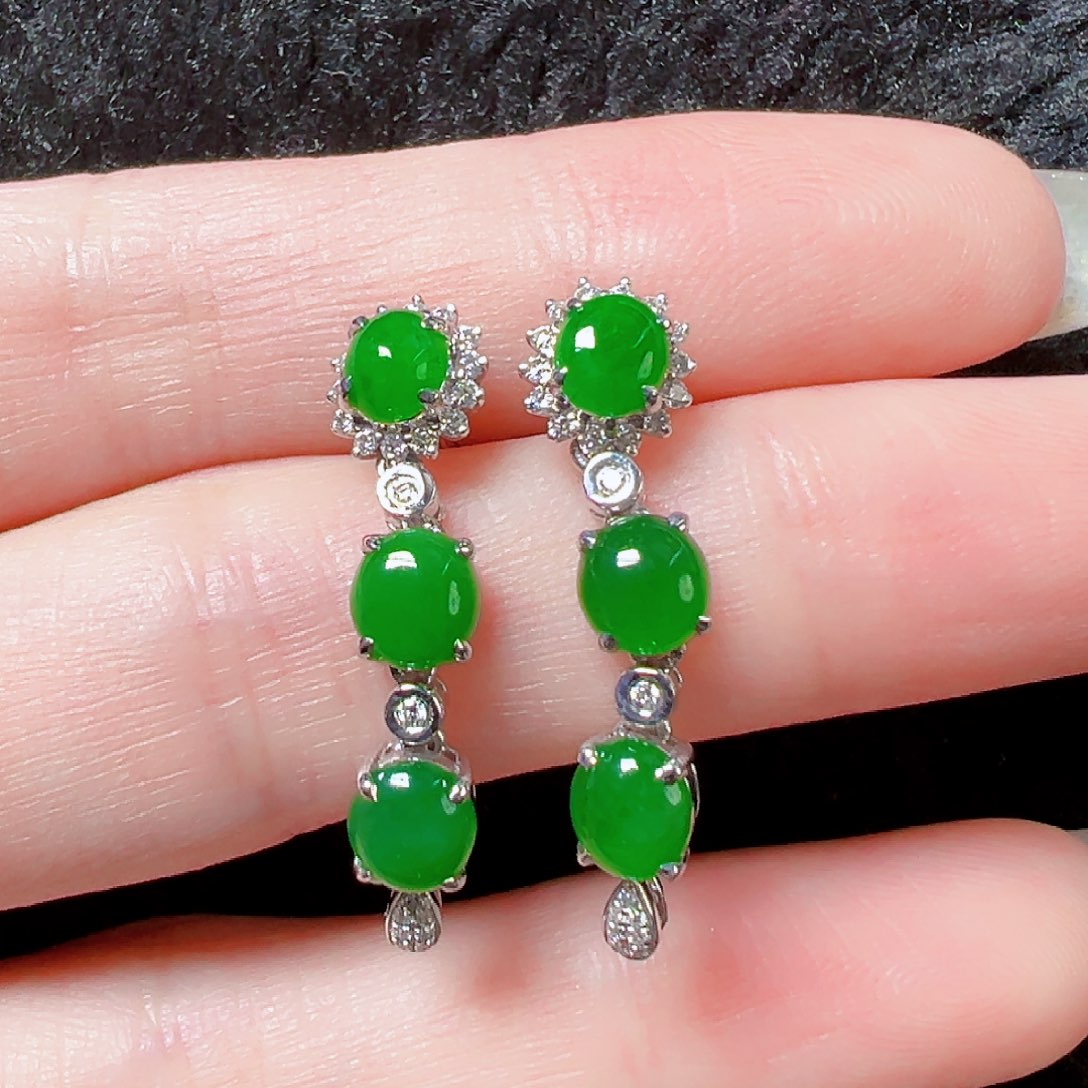 翡翠耳饰18K金镶嵌签收后24小时鉴赏期，过时不退