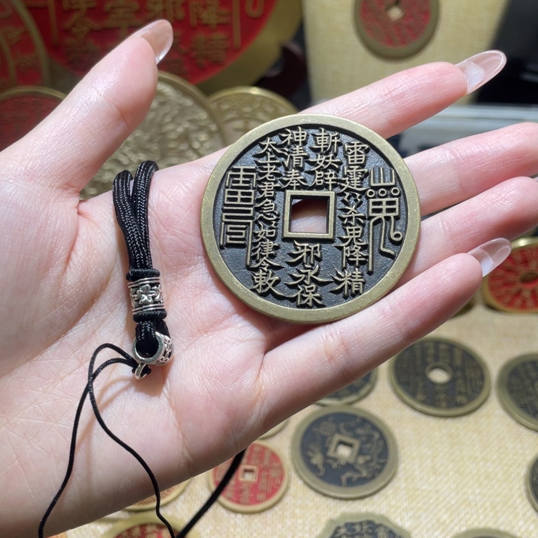 铜现代仿制工艺品 