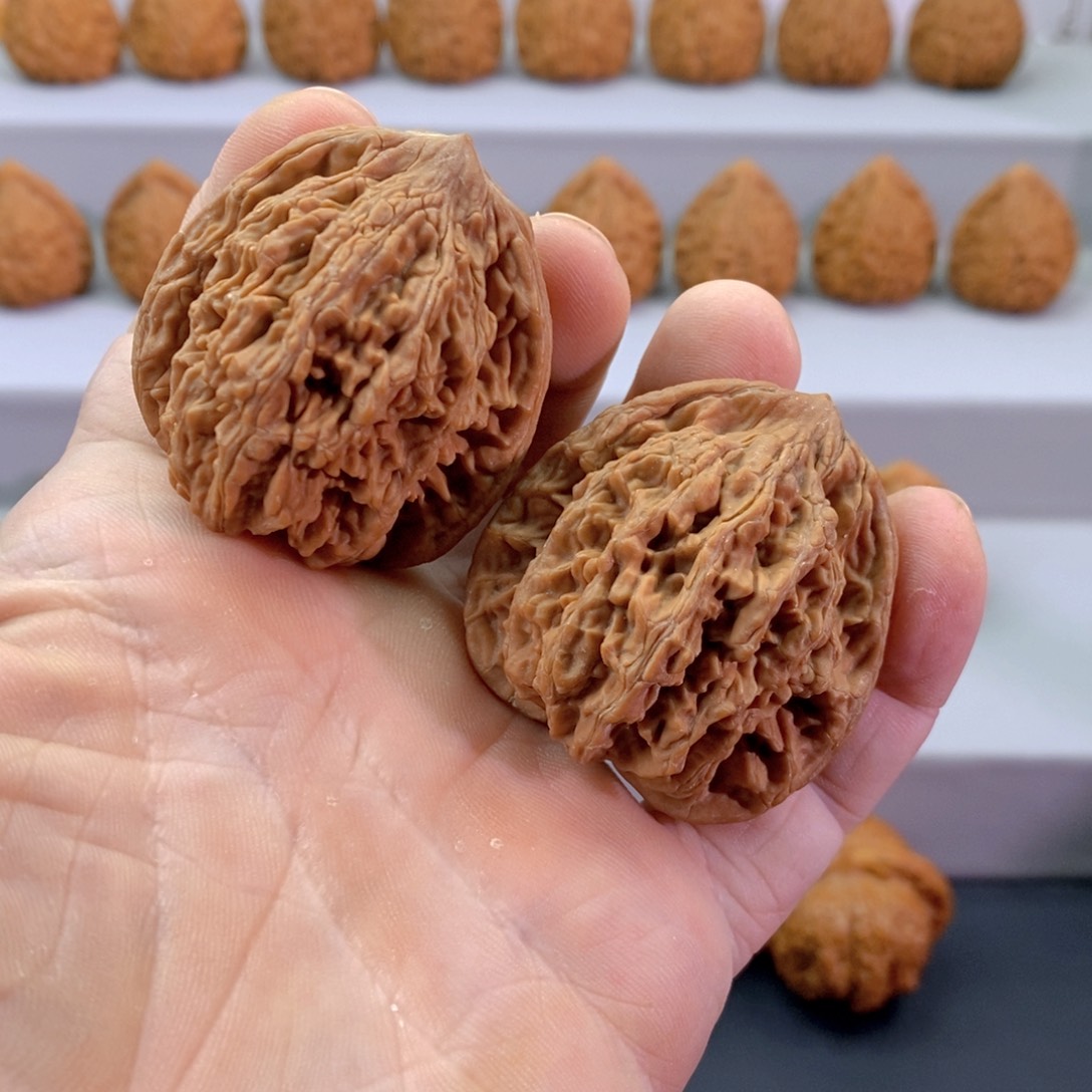 文玩核桃把件42全品麦穗虎头