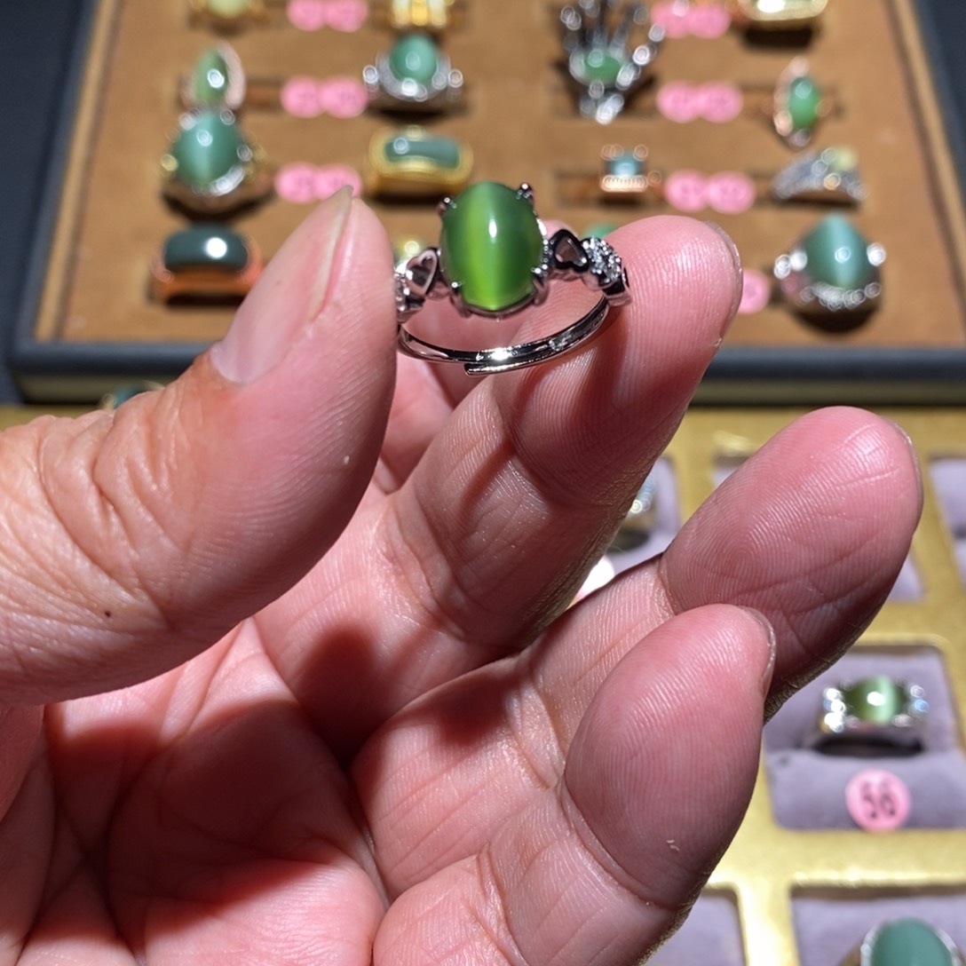 和田玉（碧玉）戒指未镶嵌我****…