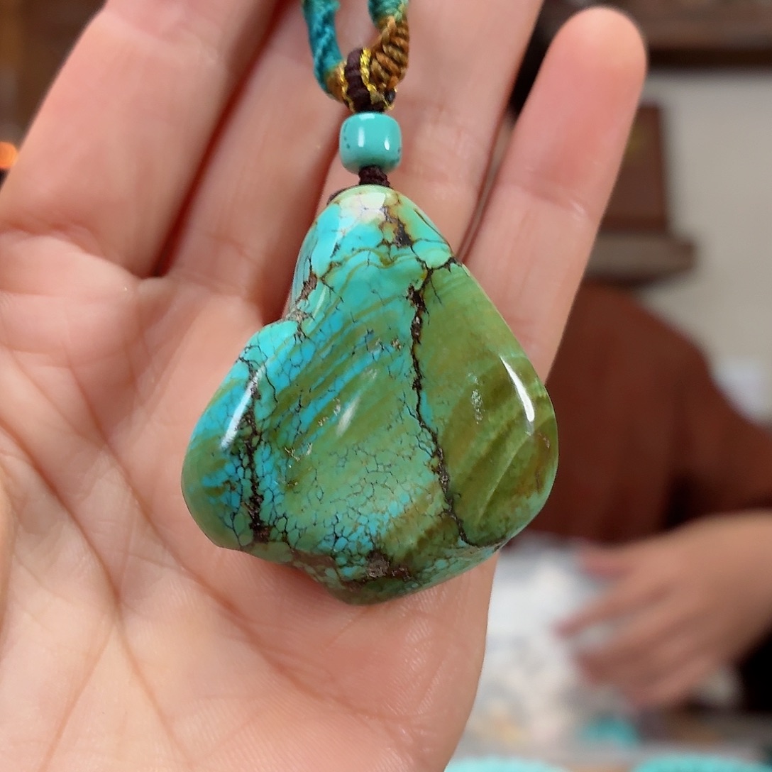 未镶嵌绿松石珠宝奇石