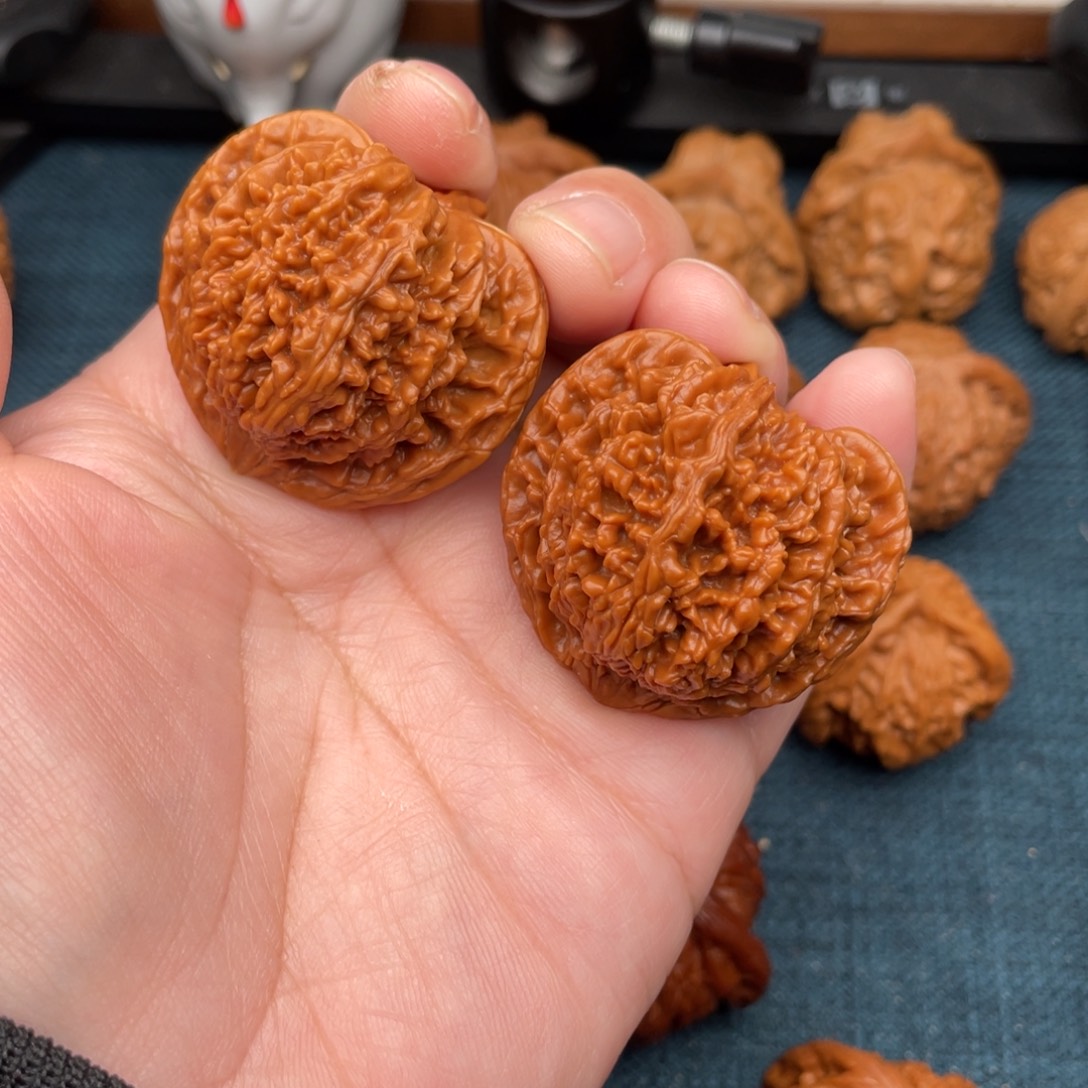 把件文玩核桃全品满天星40.5