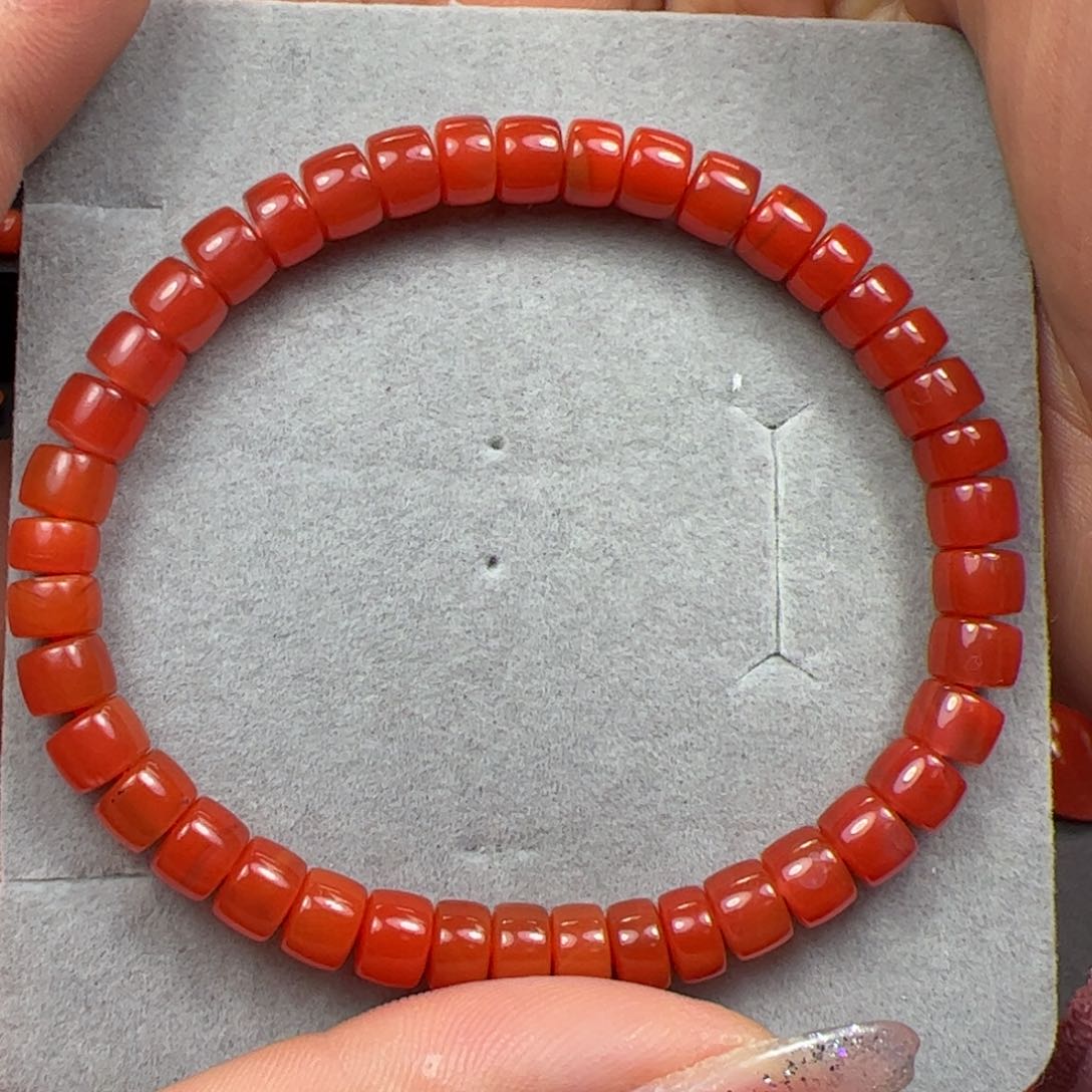 南红玛瑙手串未镶嵌
