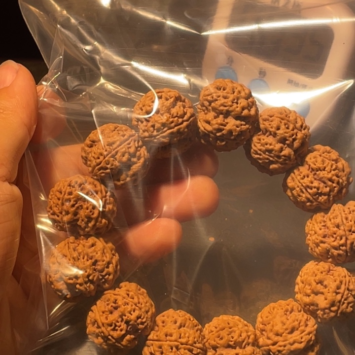 -***•金刚菩提手串这个