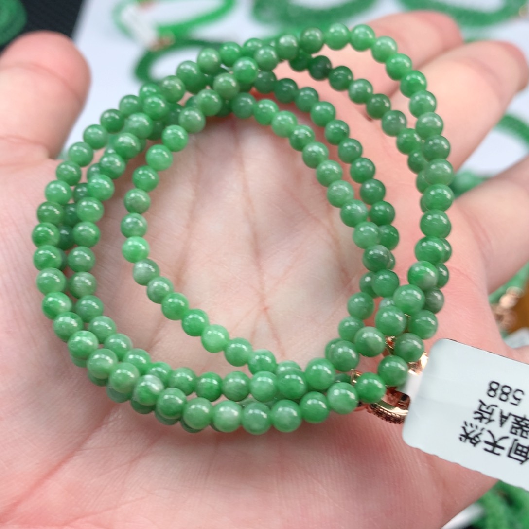 翡翠手链未镶嵌翡翠