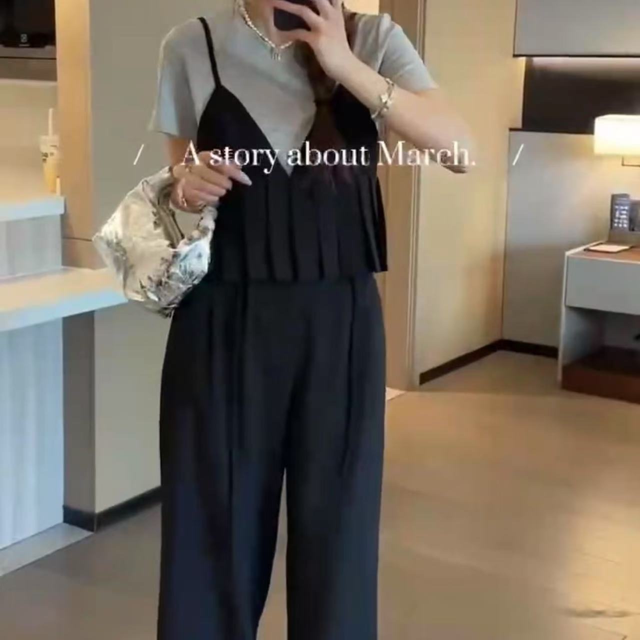 D3041纯色T恤衫皱褶设计感新款吊带上衣两件套