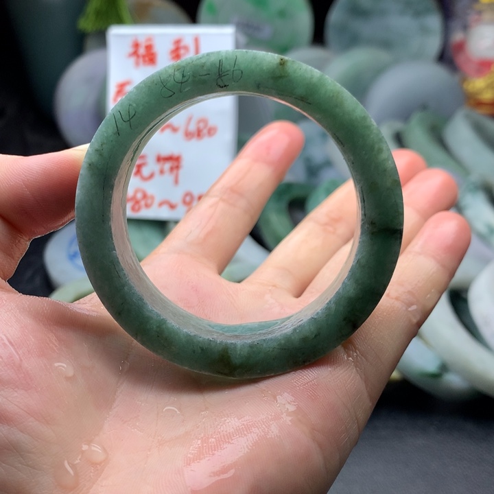 未镶嵌手镯定制翡翠