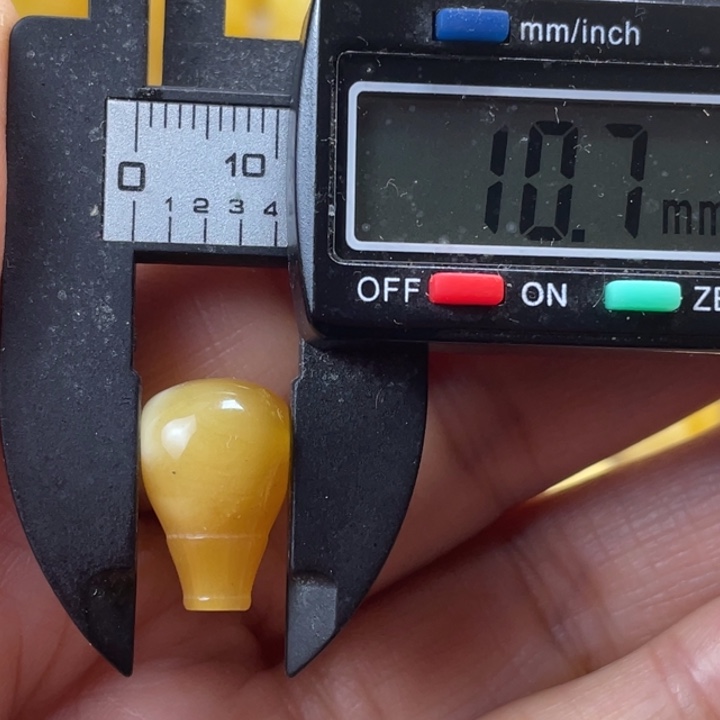 蜜蜡未镶嵌裸石10杂