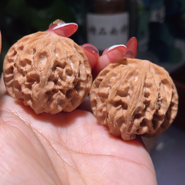 文玩核桃吊坠           42.8