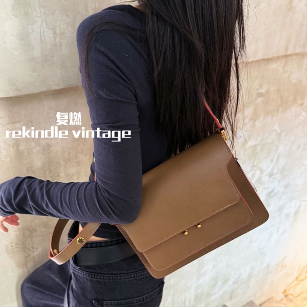 95新 MARNI 复燃精选/焦糖色Trunk中号风琴包