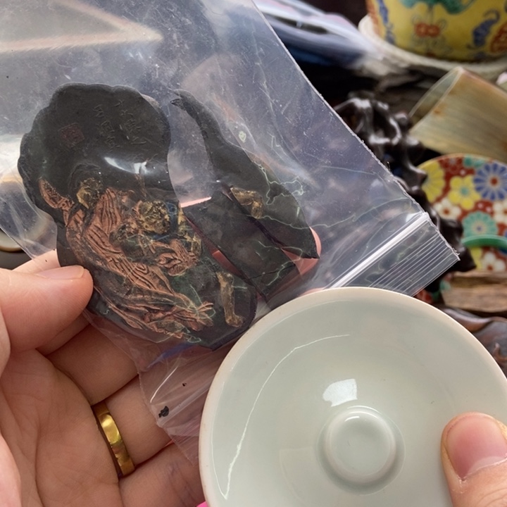瓷片不会哈哈哈哈哈哈