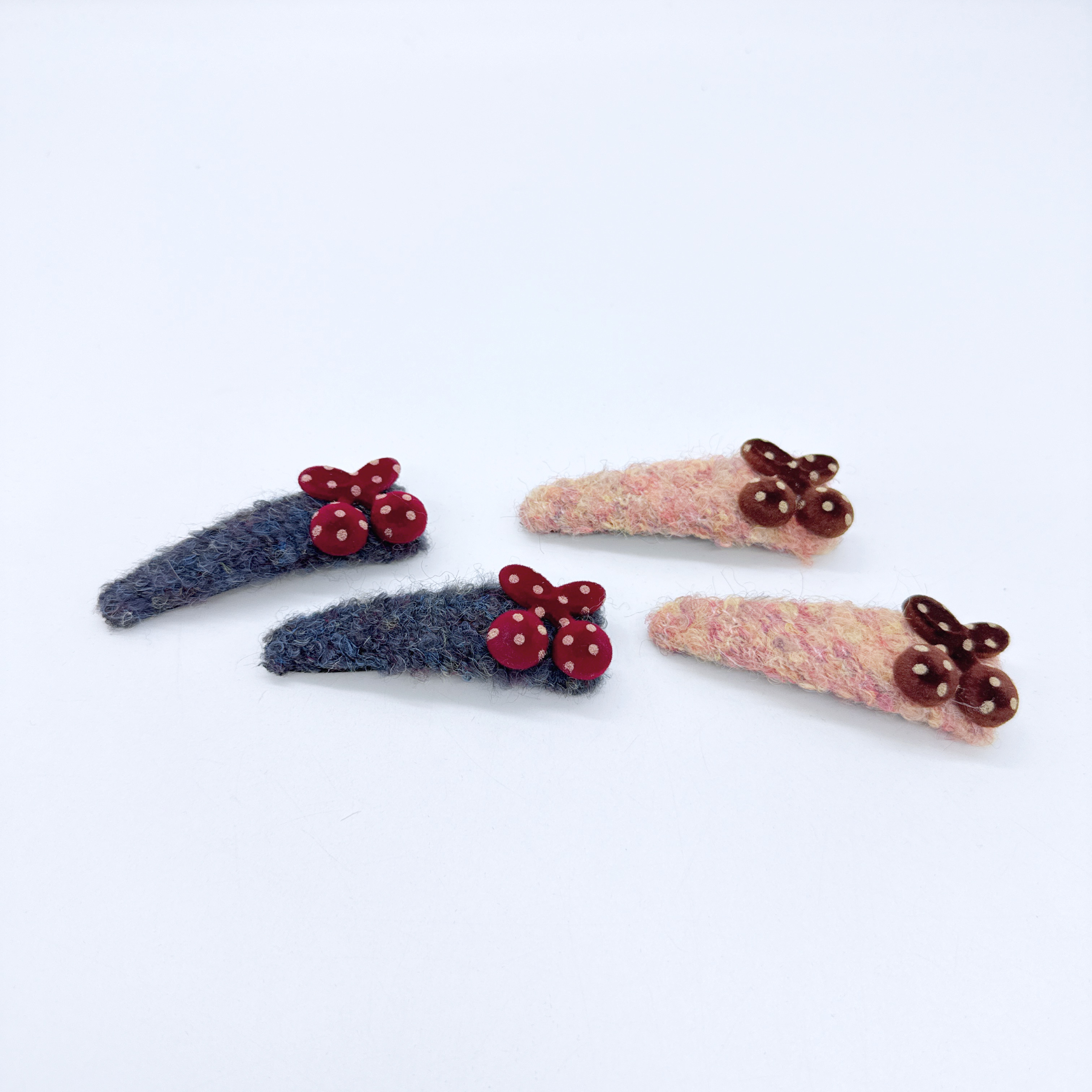 Mi33 毛绒樱桃BB夹 Y31062F3-4