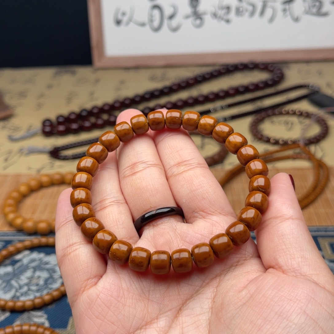 紫金鼠手串泽****?实心老型8➕