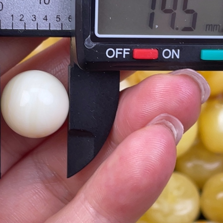 蜜蜡未镶嵌裸石微瑕254