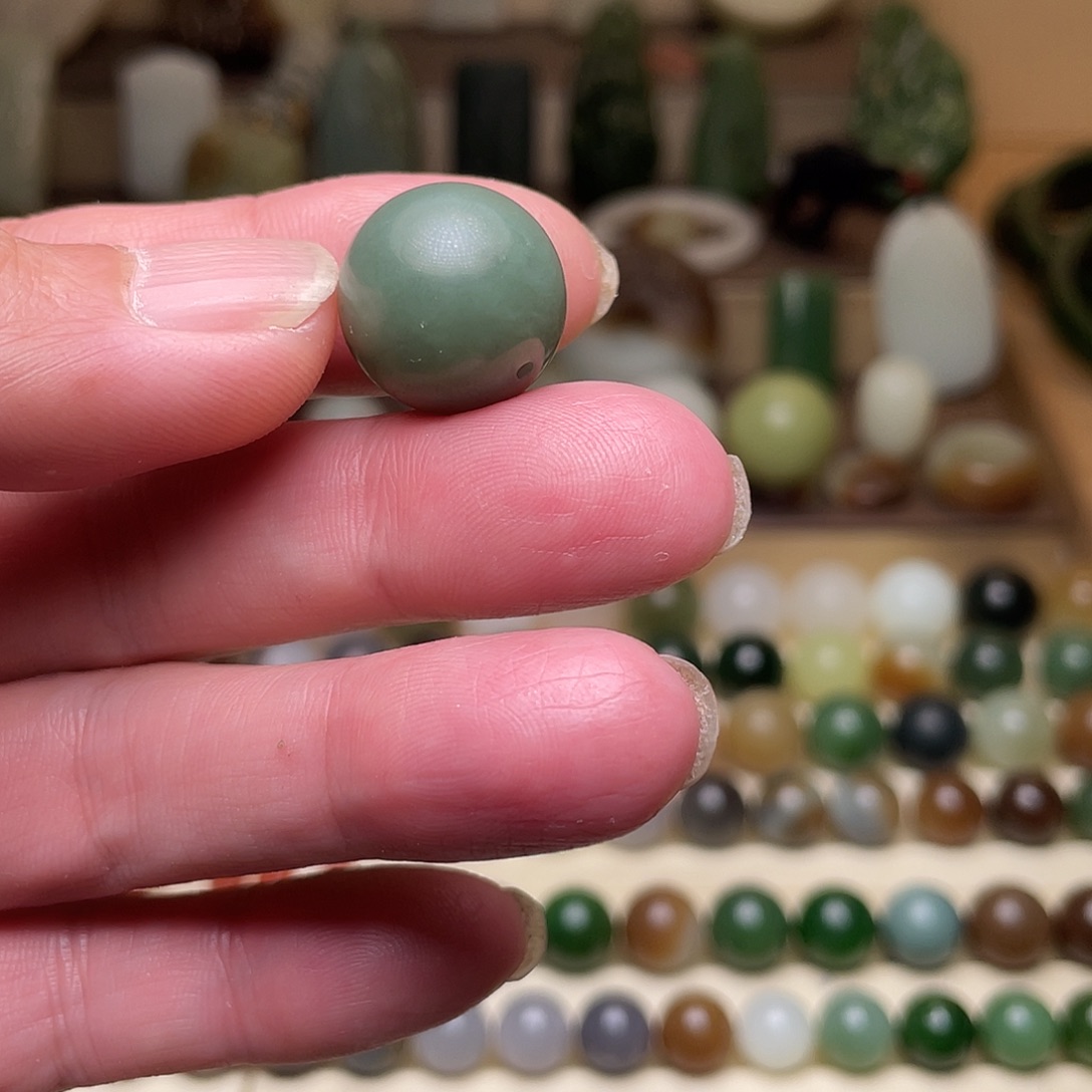 跨***壑和田玉未镶嵌颈饰