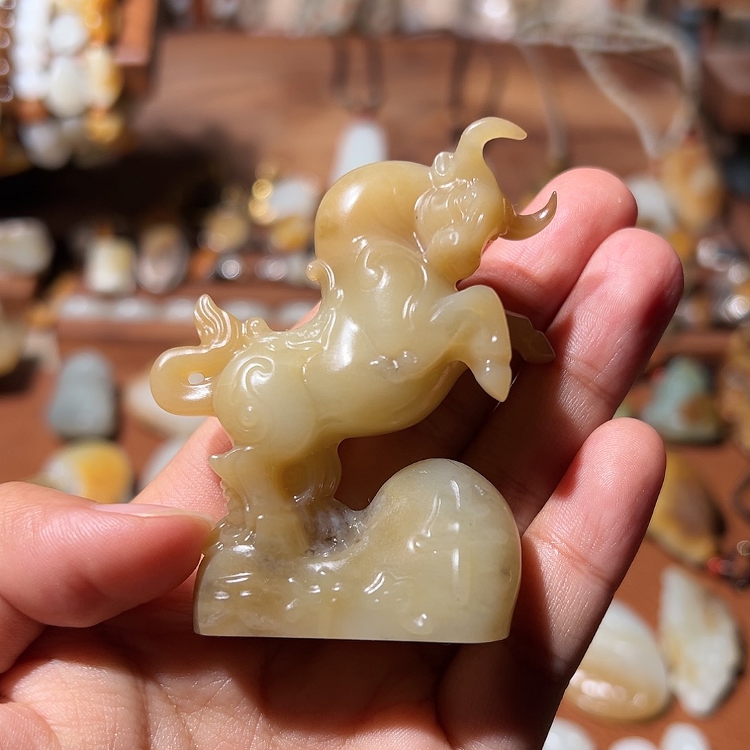 和田玉颈饰未镶嵌