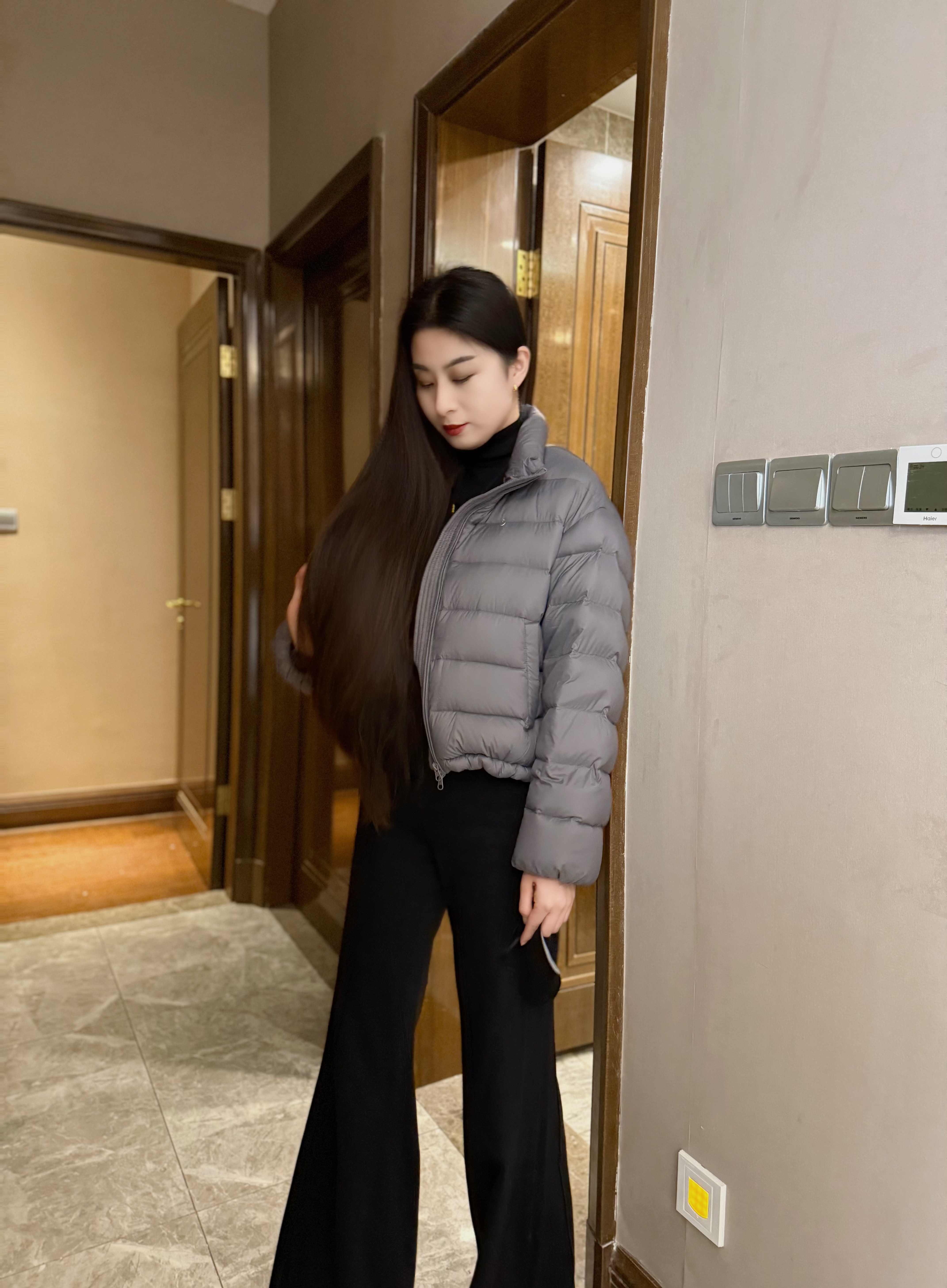 90白鸭绒短排骨款,《奶芙》轻便百搭羽绒服短款短款休闲女士秋冬