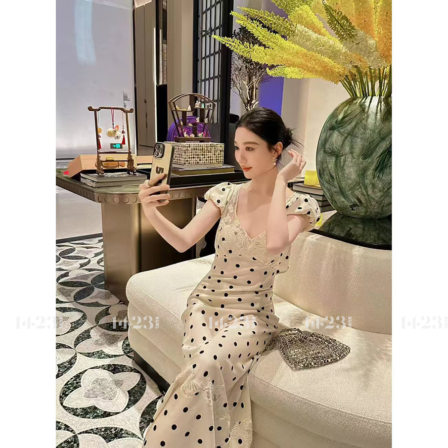 1423【茶歇午后】波点收腰蕾丝拼接法式千金修身收腰显瘦连衣裙女装