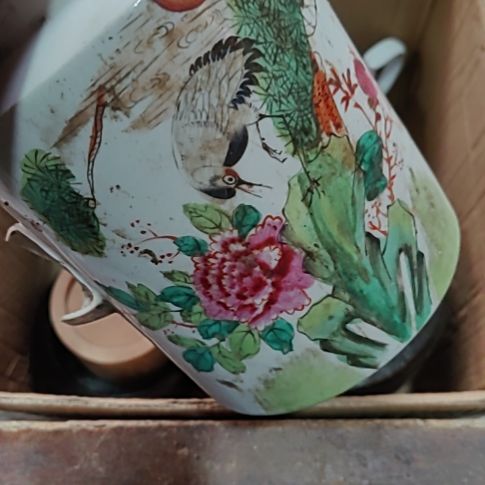 用***5陶瓷精美摆件（不退换，微瑕疵）