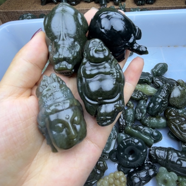 传***说和田玉未镶嵌挂件微瑕不退不换