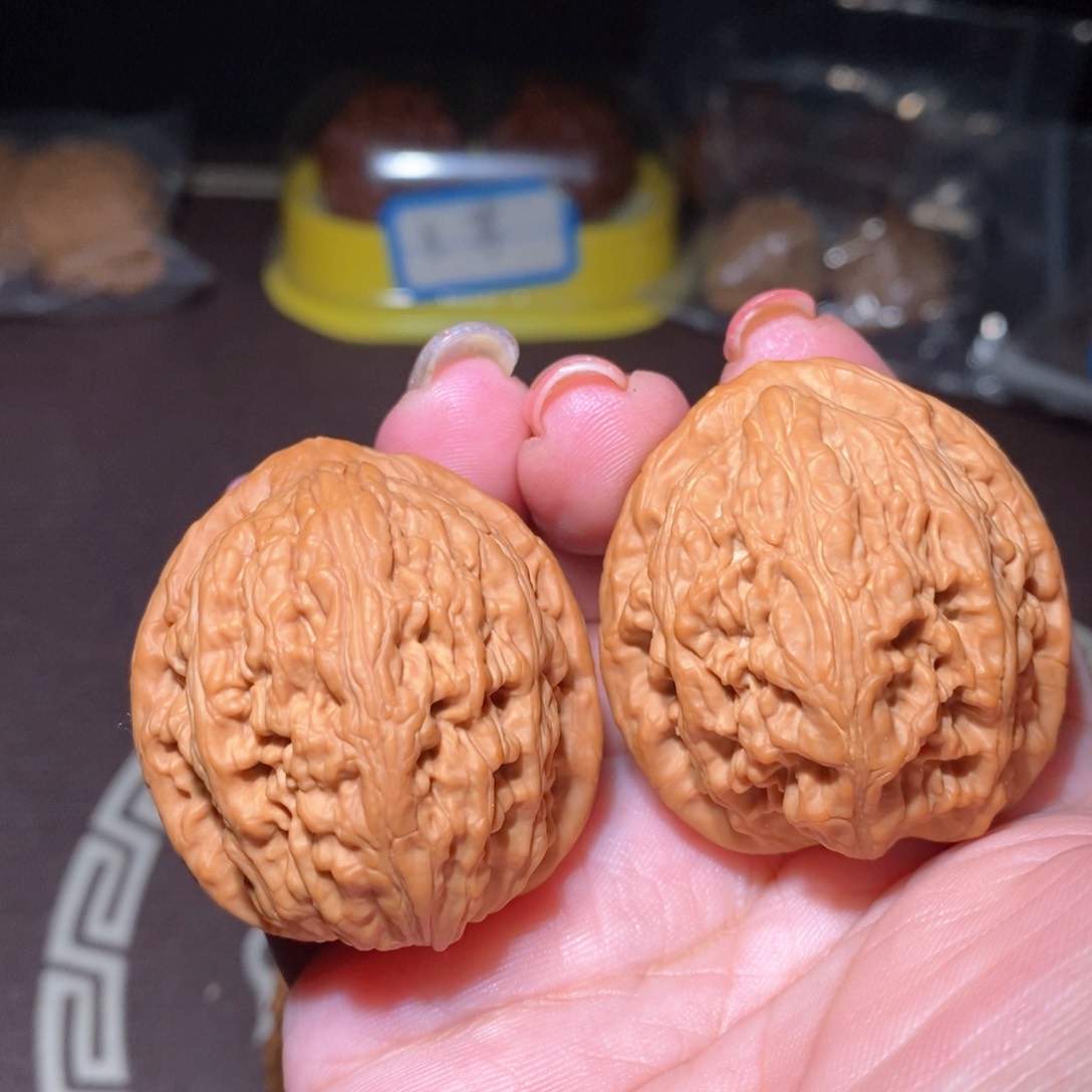 文玩核桃把件御尊