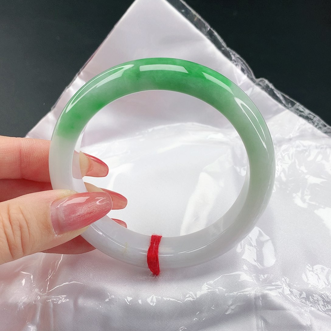 翡翠手镯未镶嵌翡翠304