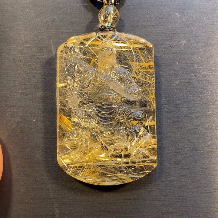 颈饰未镶嵌发晶高品质钛晶关公吊坠