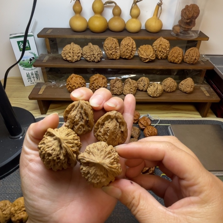 ༺***༻核桃南疆手捻儿31.33.33