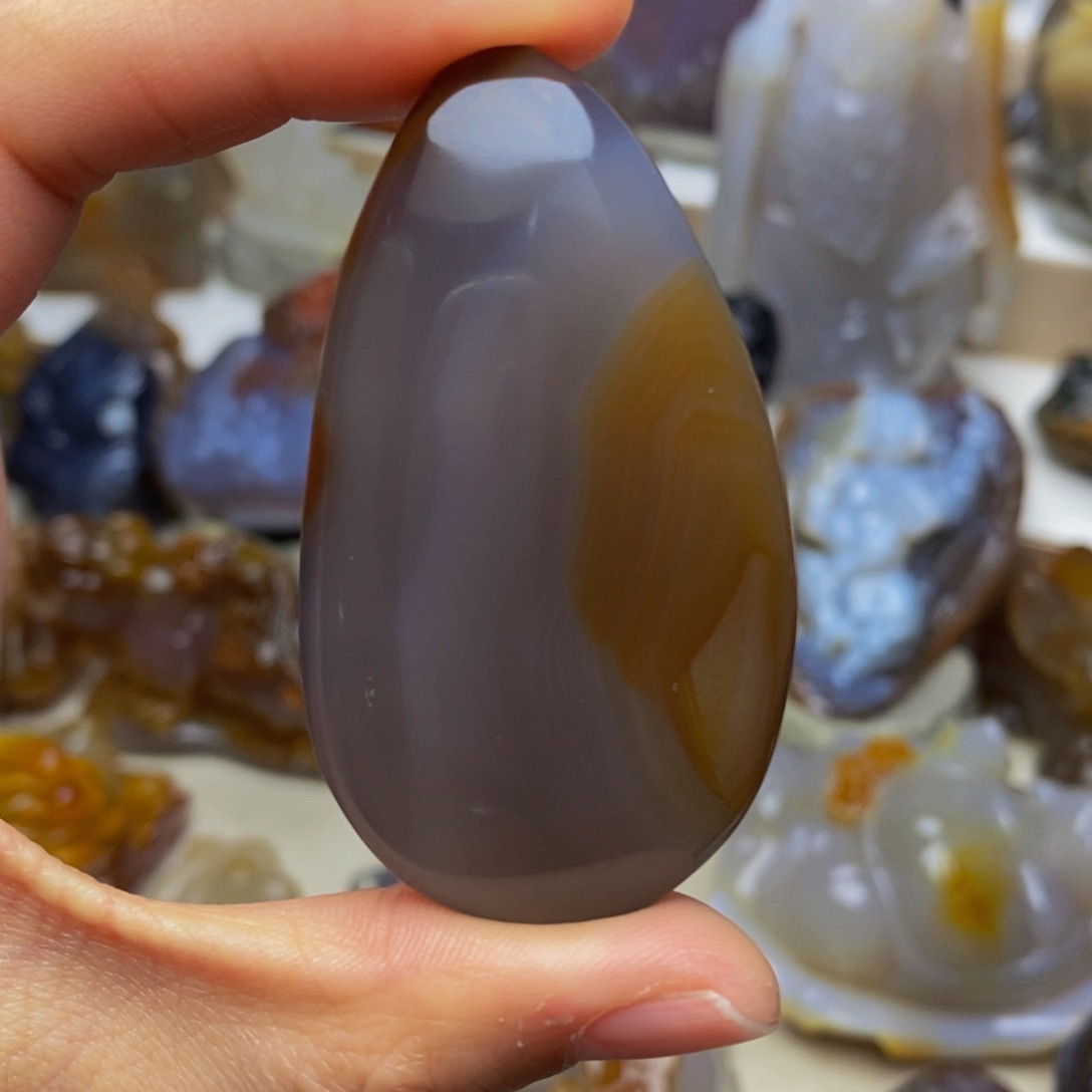 玛瑙/玉髓手把件未镶嵌