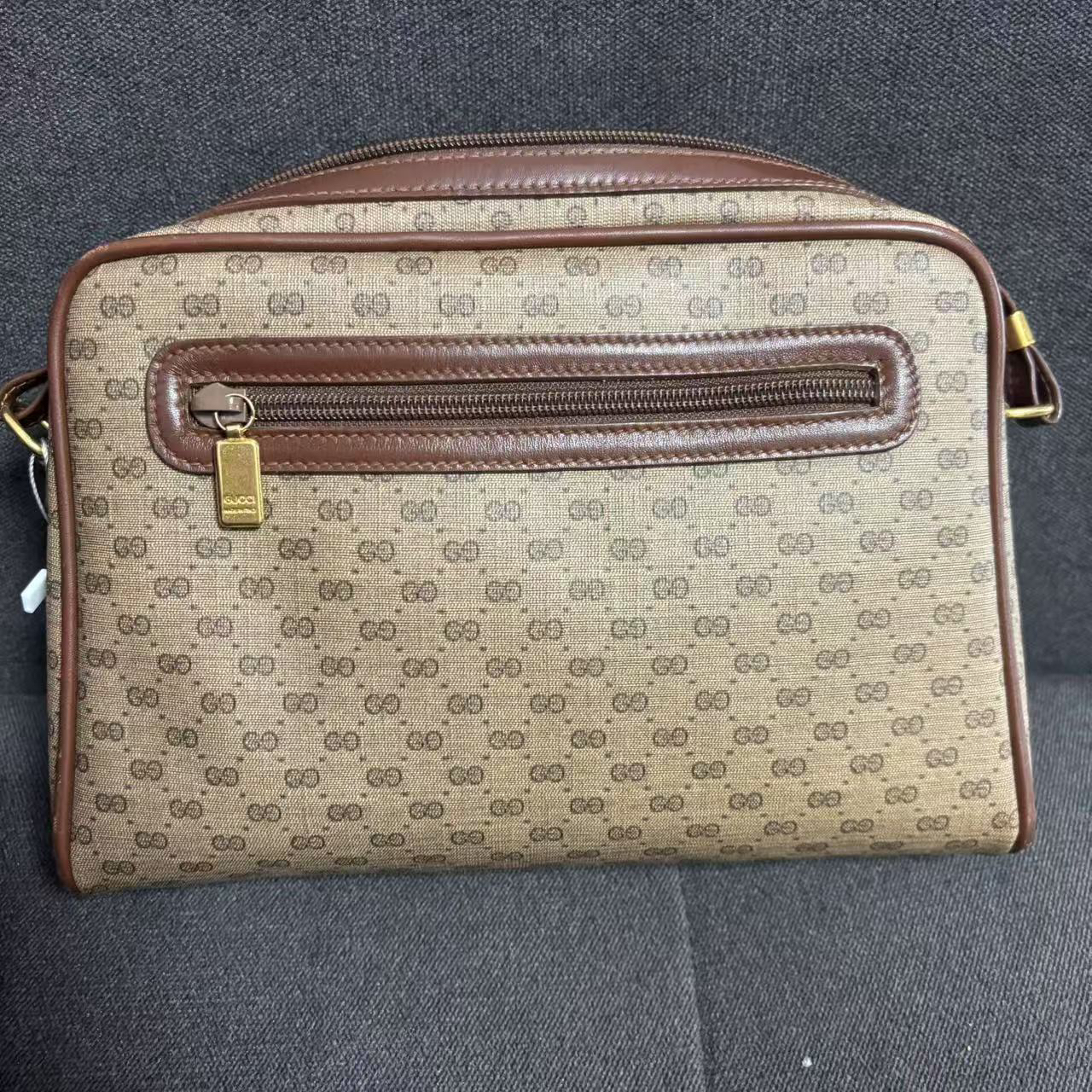 95新 GUCCI/古驰 G专属/古驰斜挎包/31102