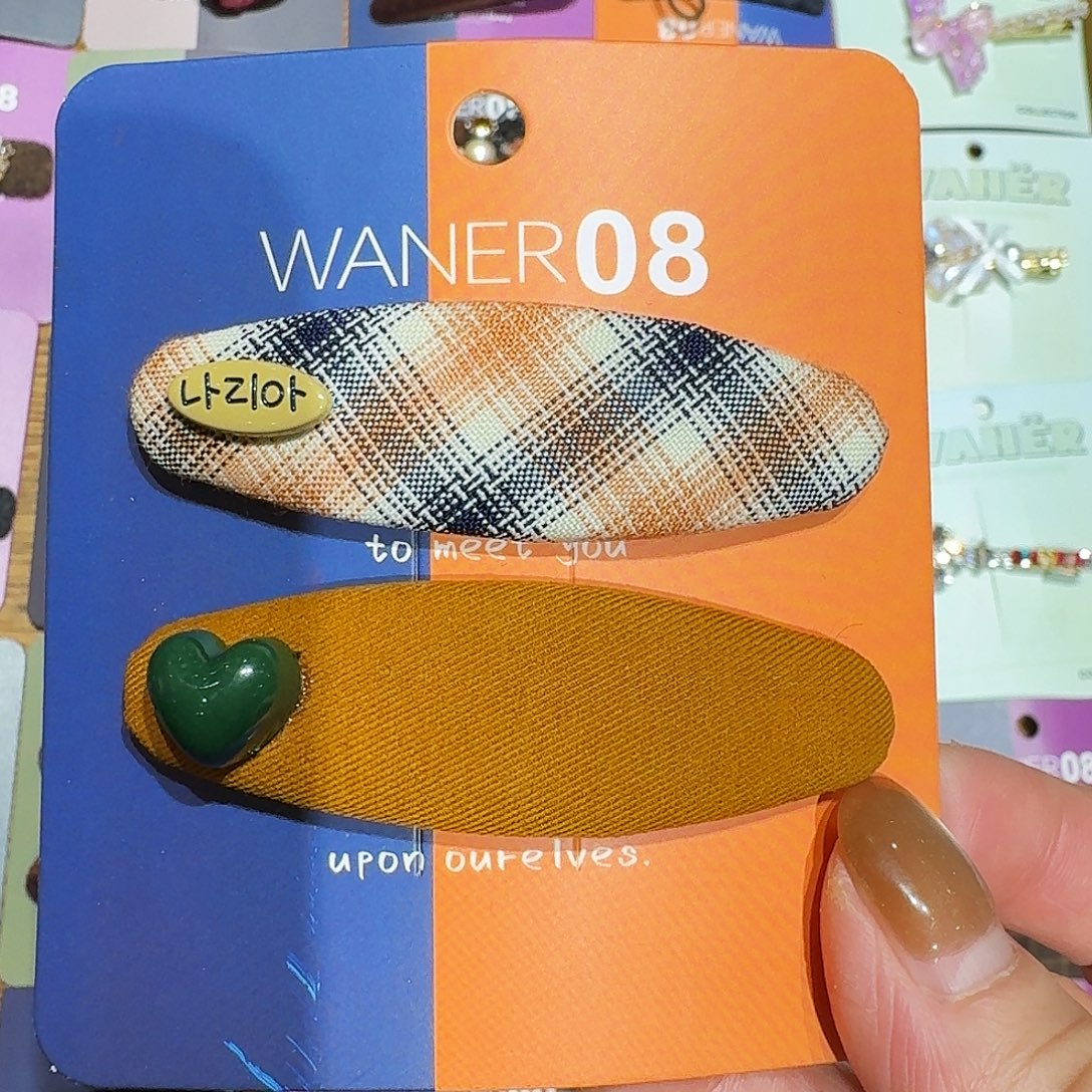 皮质非金属橘色格子发觉