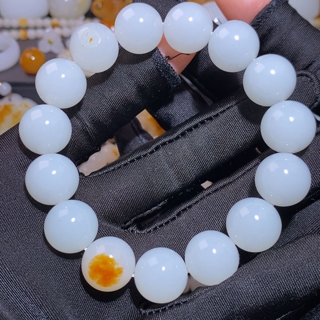 狐***和田玉未镶嵌手链