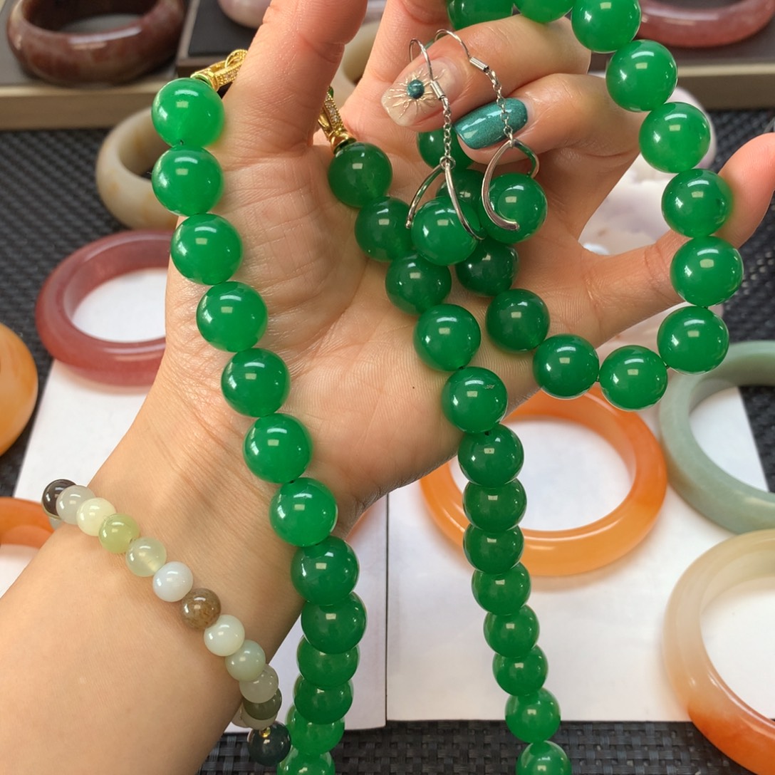 石英岩玉未镶嵌手镯卡14菠菜绿三件套