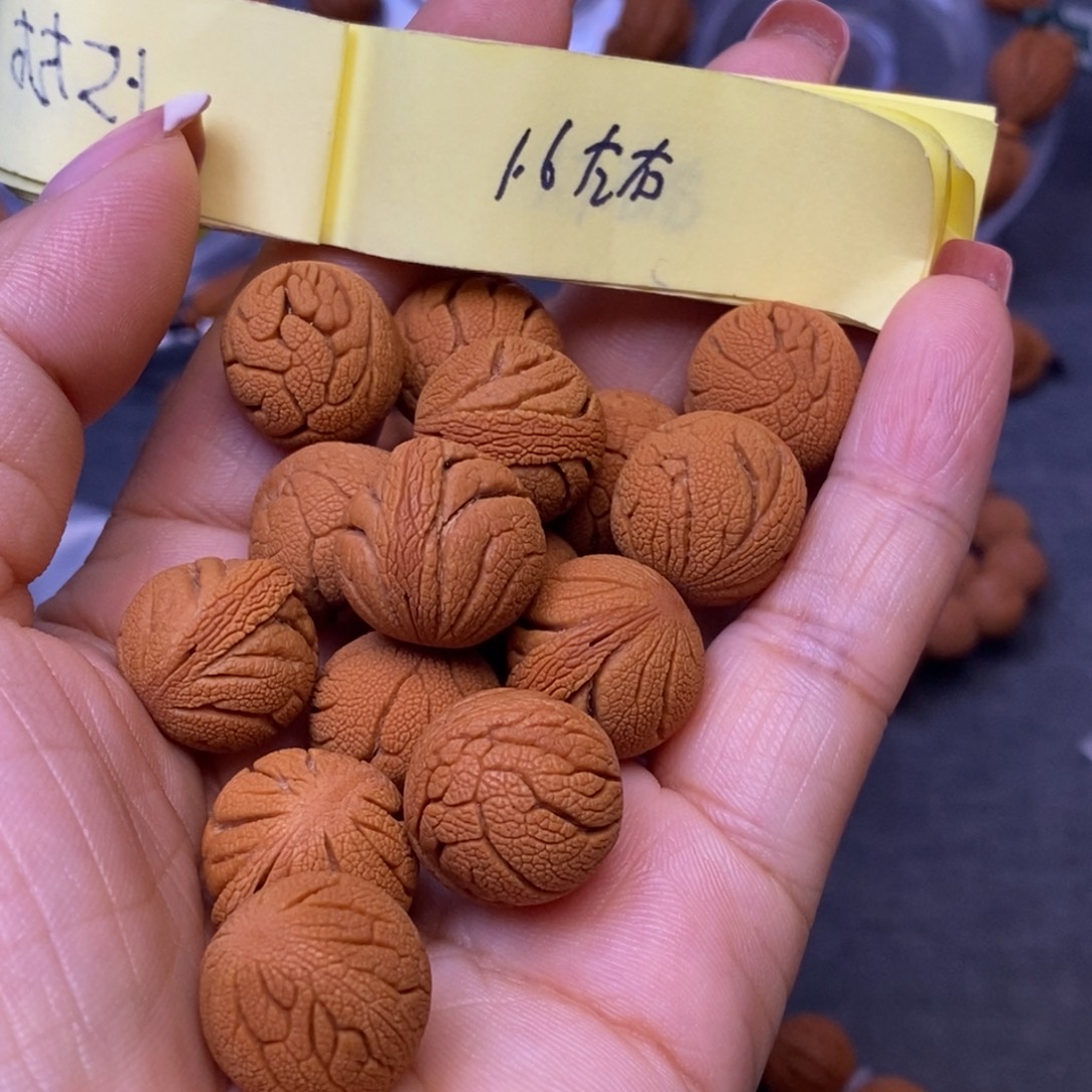 秦岭龙纹桃核手串15颗