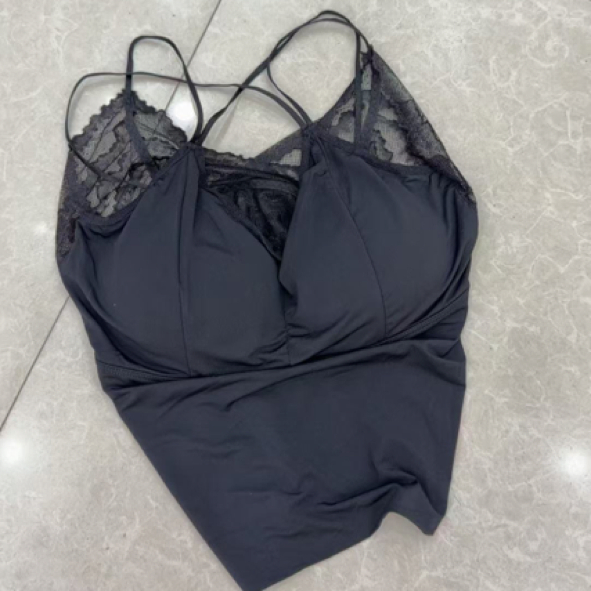 汝州喷姐2025新款美背内搭洋气冰丝女士时尚内衣吊带