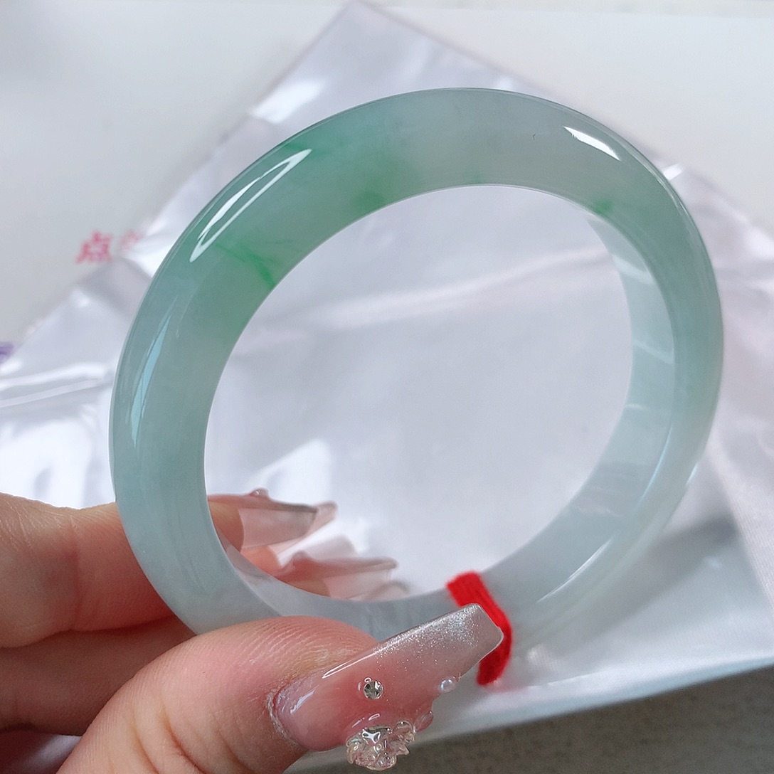 翡翠手镯未镶嵌①③③