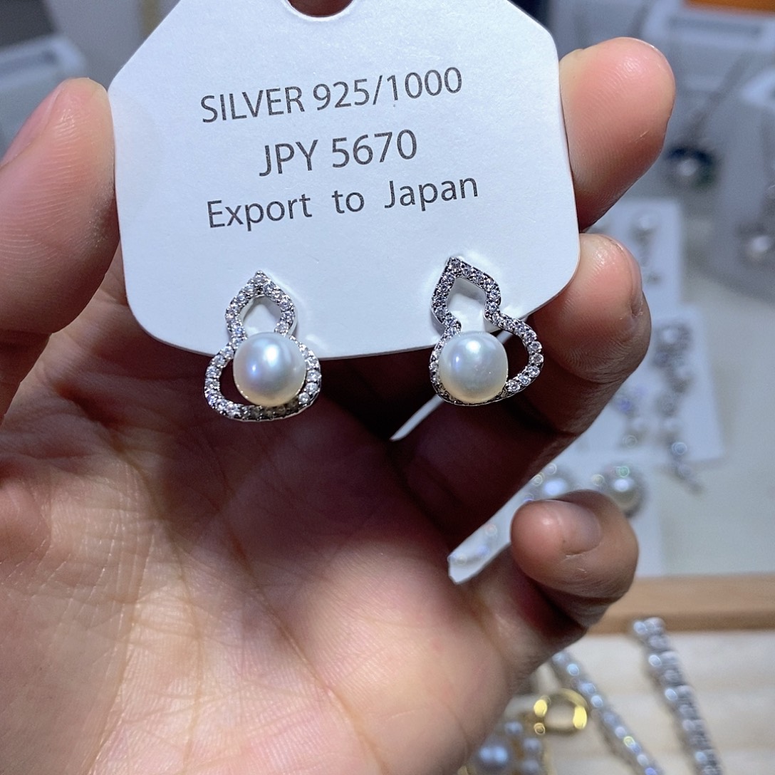 耳饰淡水珍珠未镶嵌