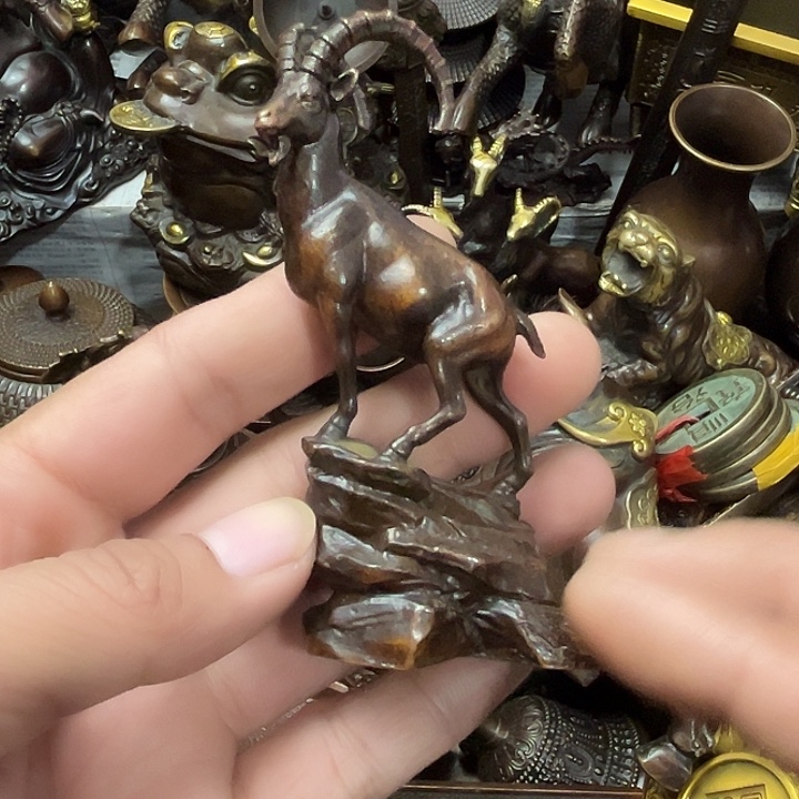 顺顺利利，铜器摆件