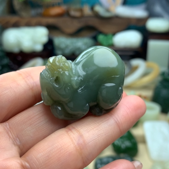 和田玉挂件未镶嵌