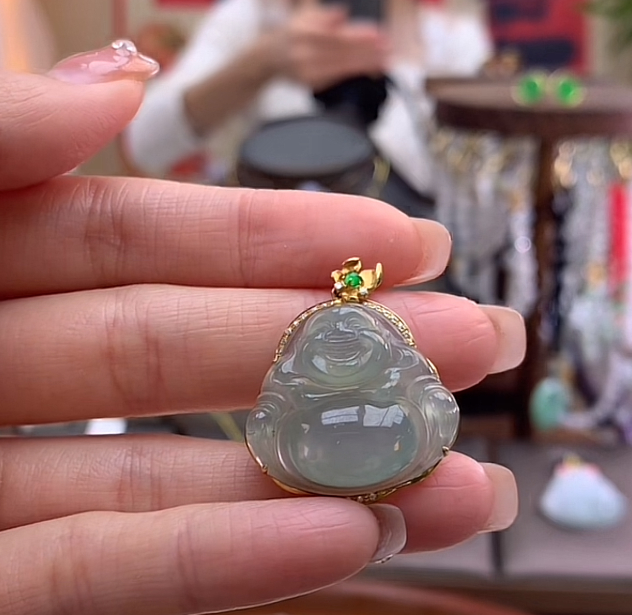 天然a货翡翠吊坠