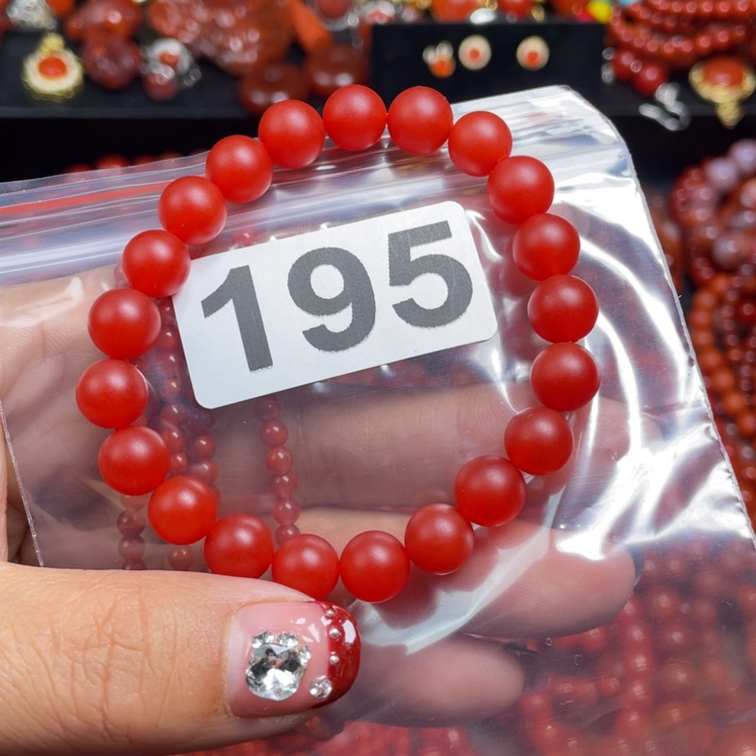 南红玛瑙手串合金W***y