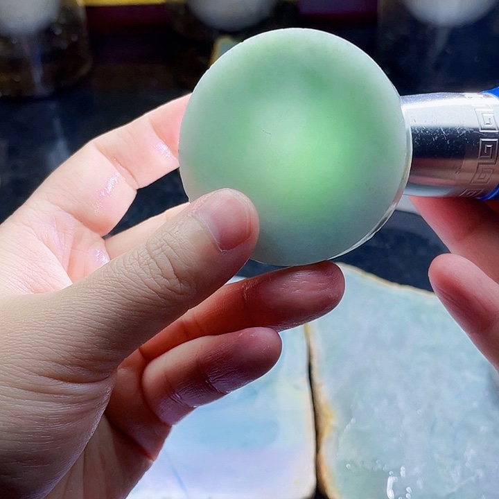 翡翠未镶嵌颈饰毛料30