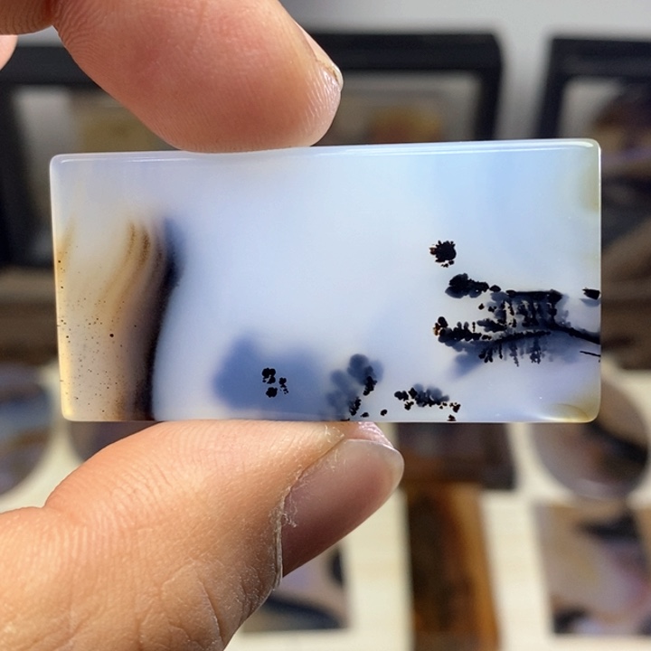 玛瑙/玉髓颈饰未镶嵌