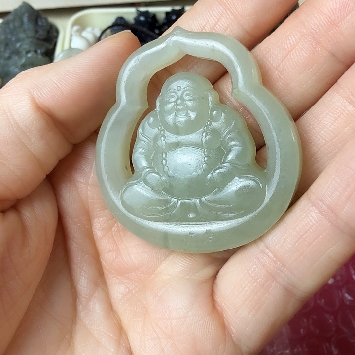 和田玉（糖玉）颈饰未镶嵌