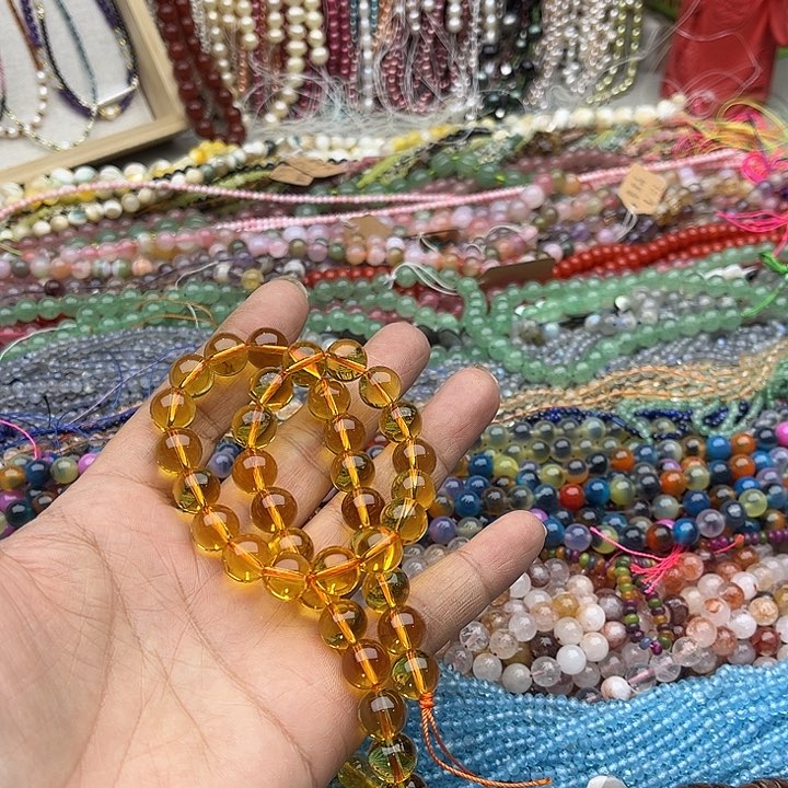 玛瑙/玉髓珠宝半成品未镶嵌一条8mm净体黄水晶