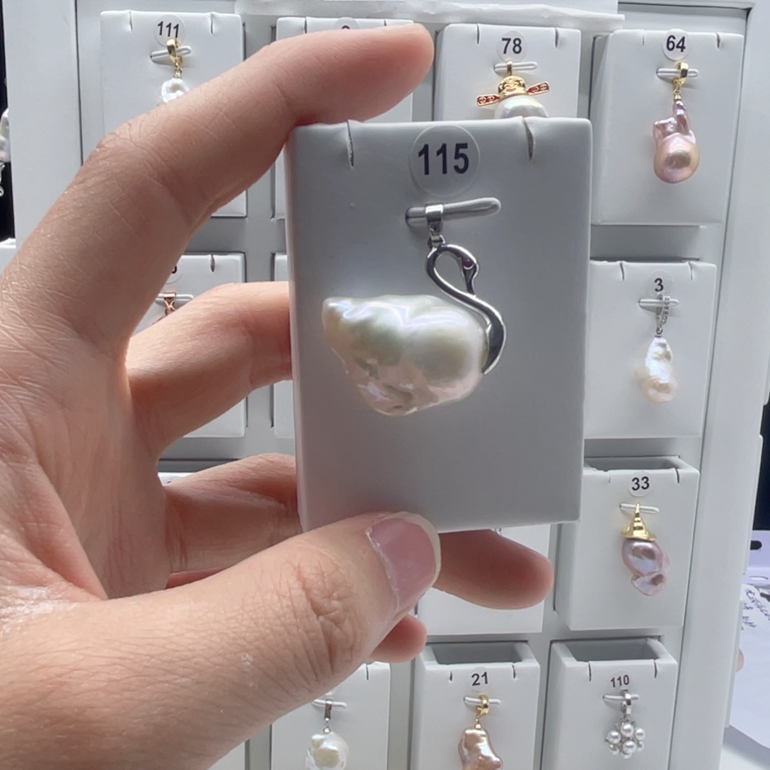 淡水珍珠颈饰合金