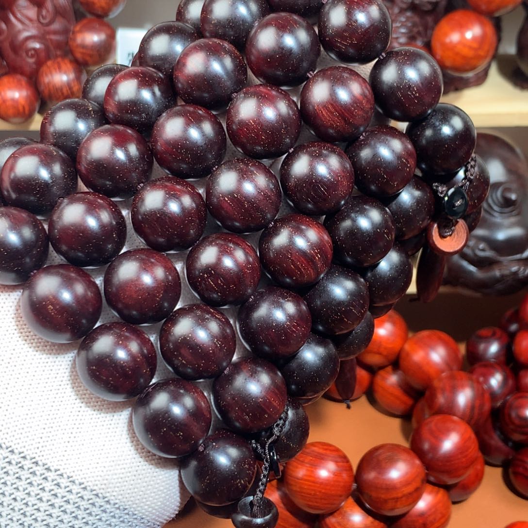 霆***靇染料紫檀（血檀）1.8 七条紫泥老料满粗星--多样性发其一