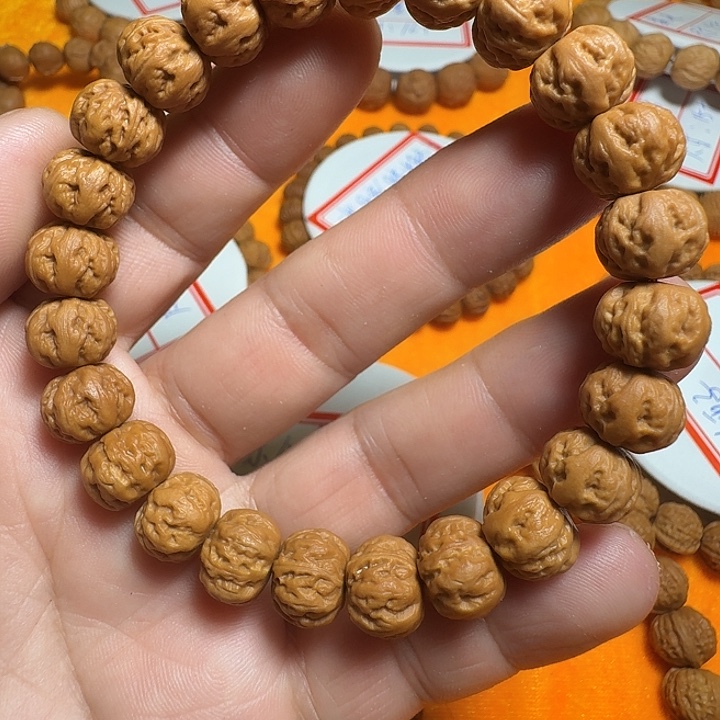 手串猴头核桃猴头雕刻京八楞核桃