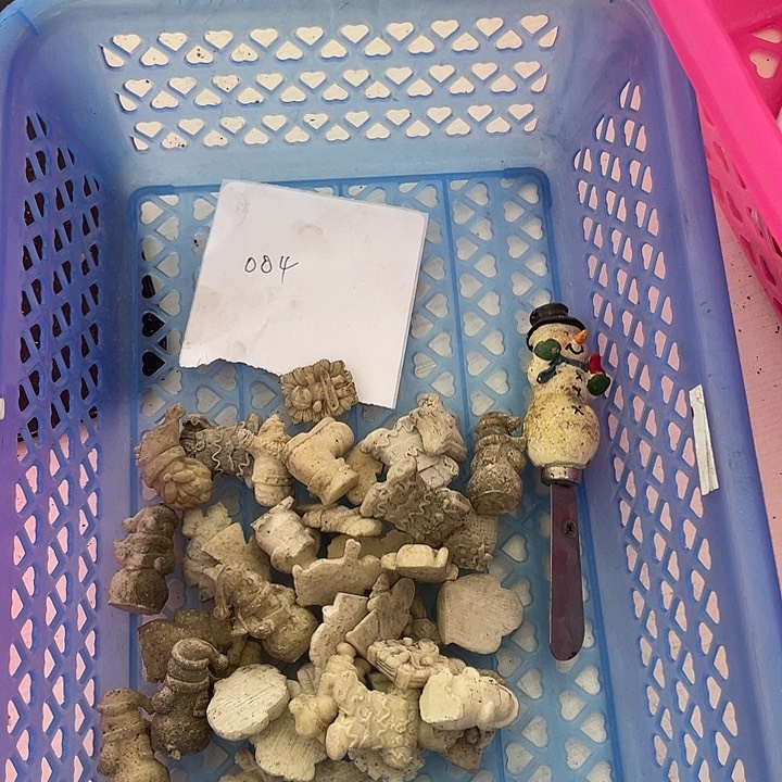 有机玻璃微瑕。        