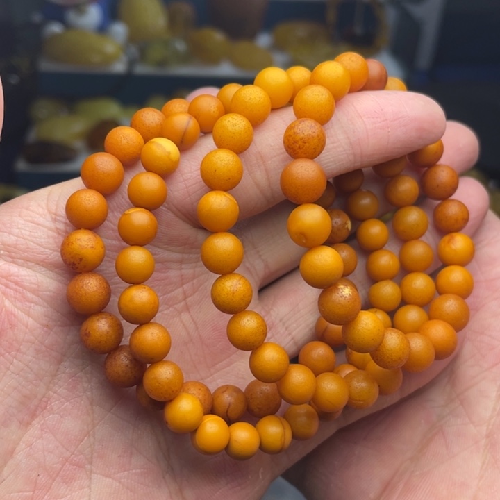 未镶嵌琥珀珠宝奇石